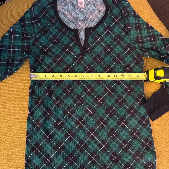 VS Green and Black Buffalo plaid Pajama set ❤️ - Picture 7 of 7